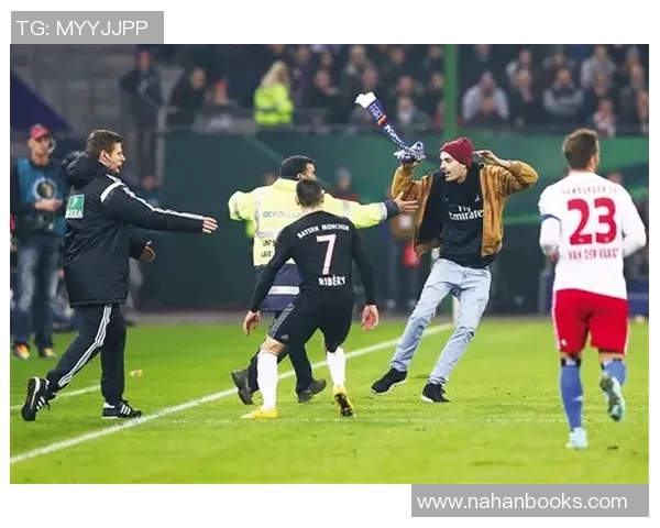 足球巨星手握球队围脖激情庆祝彰显无尽荣耀与无限热爱